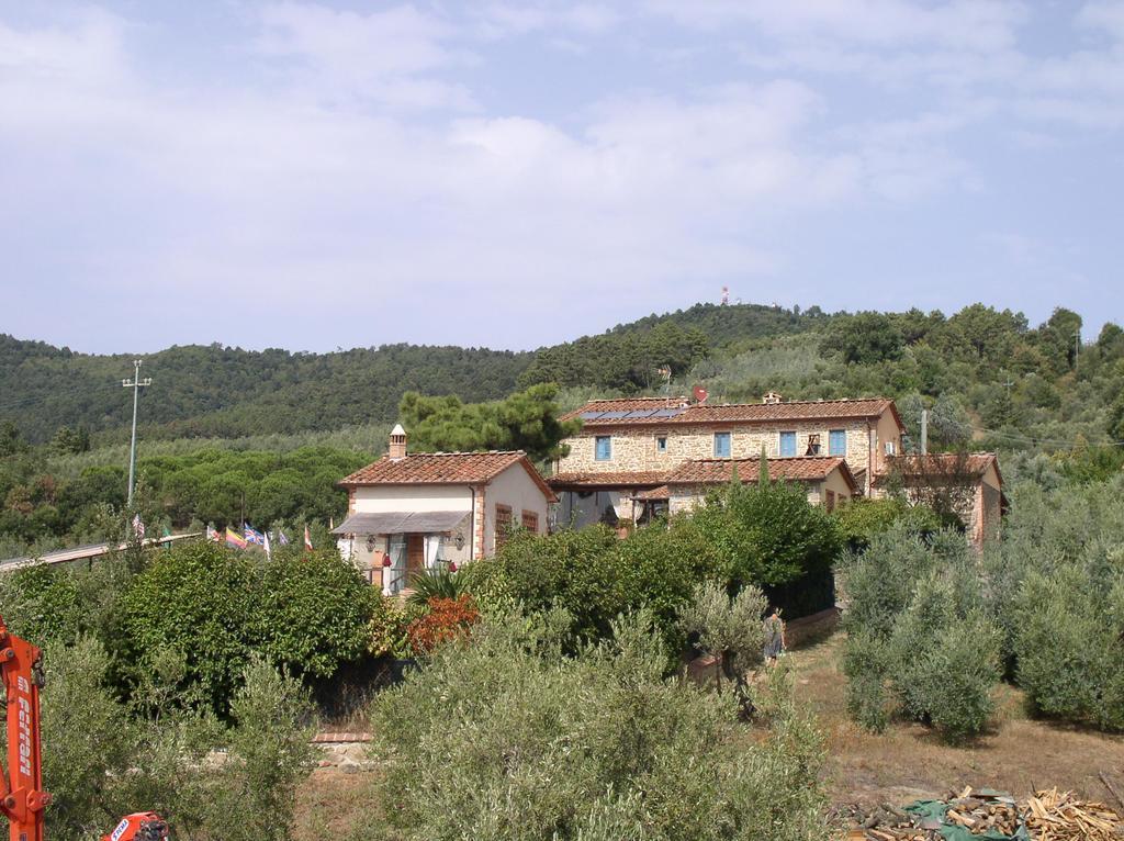 Casa Vacanze La Porta Vinci Exterior photo